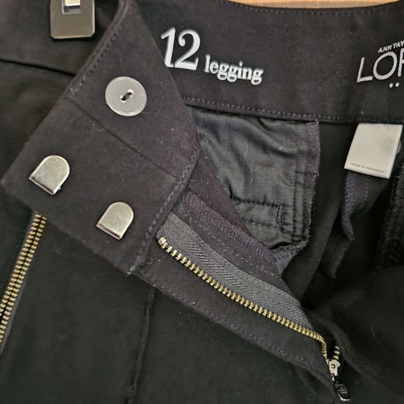 LOFT Black Leggings - Picture 4 of 5